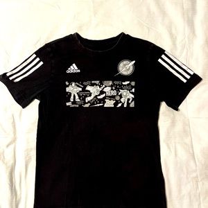 Youth Adidas Buss Lightyear Tee Size L Used.
